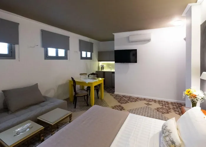 Athenian Yard Suites